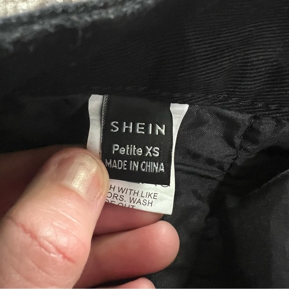 SHEIN Black Denim Cargo Pants size Petite XS - Picture 5 of 9